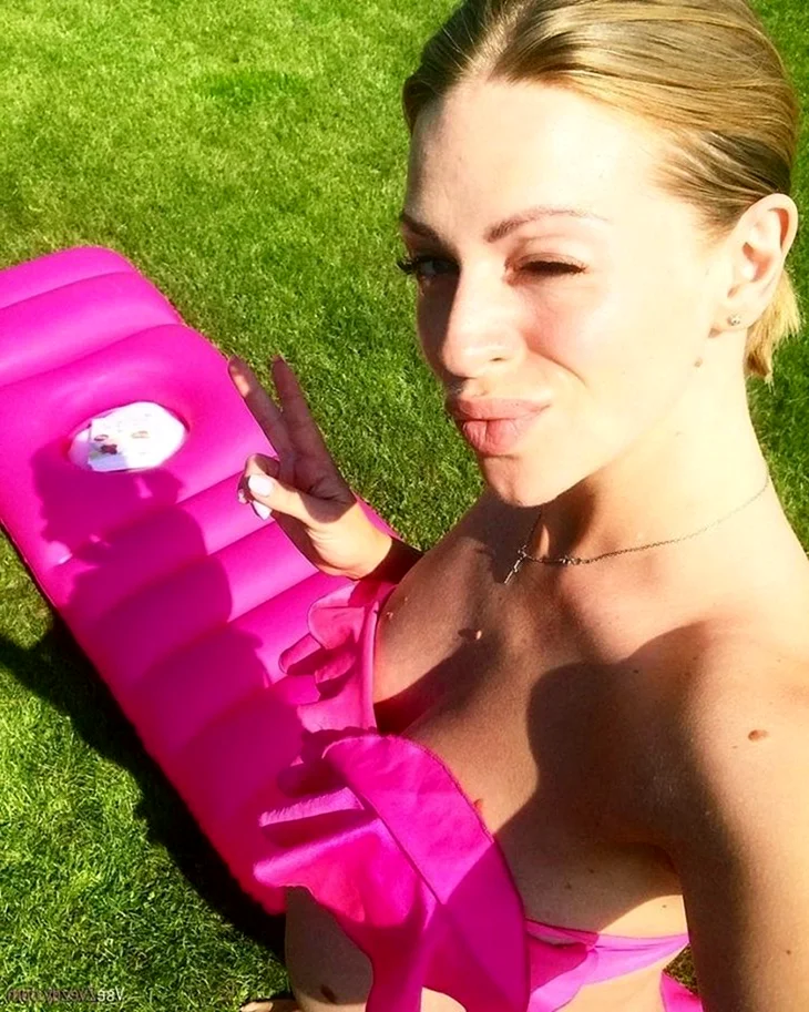 Яна Глущенко