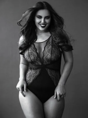 Модель Plus Size Александра Дейнега